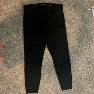 Black skinny jeans